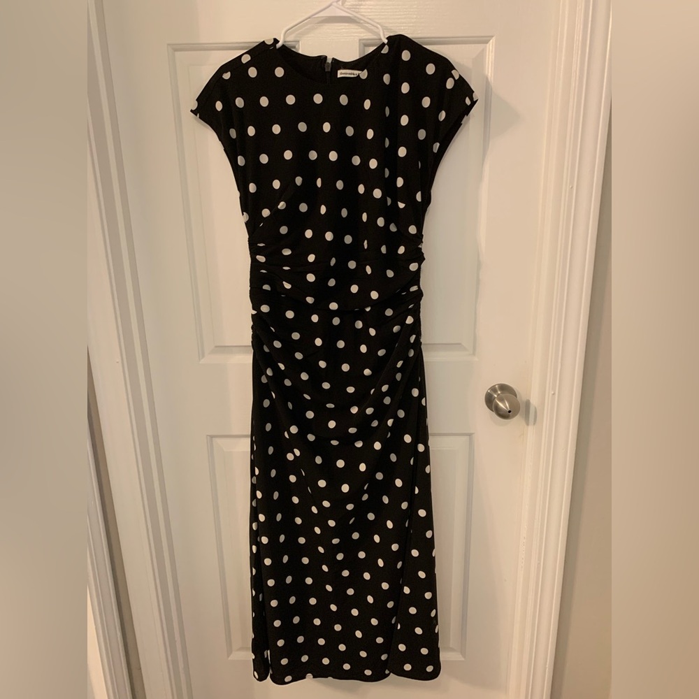 Abercrombie & Fitch Black and White Sheath Midi Dress